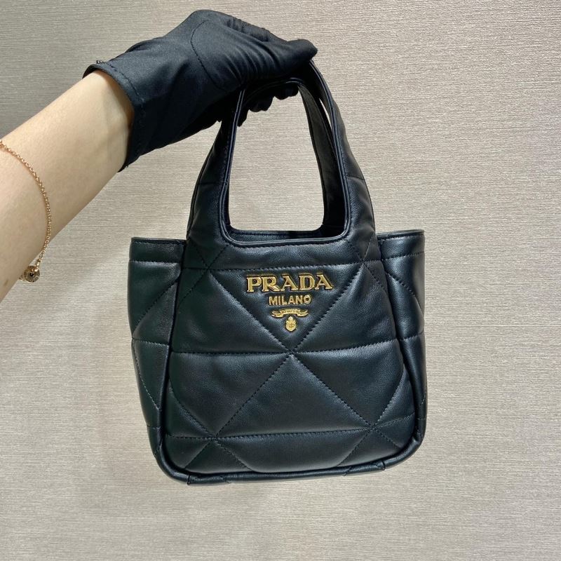 Pra*a tote bags